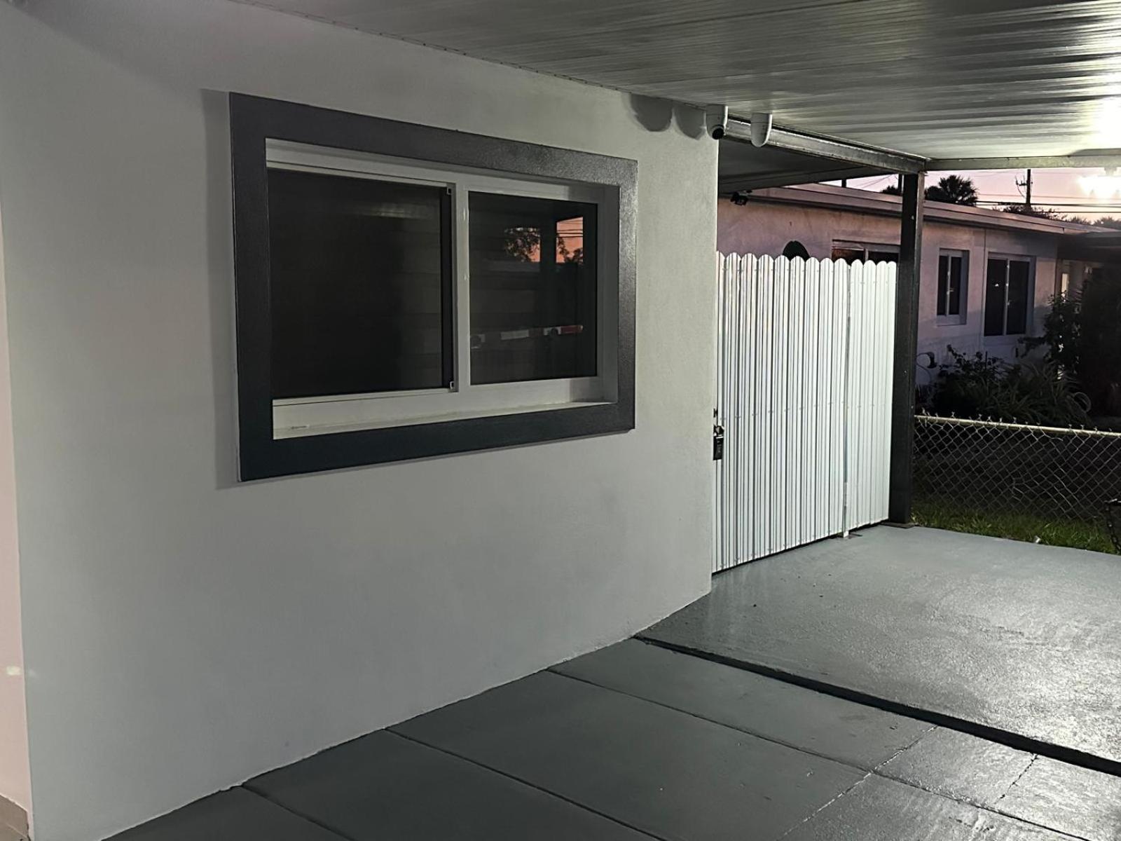 Adrien Guest Studio Miami Gardens Exterior photo