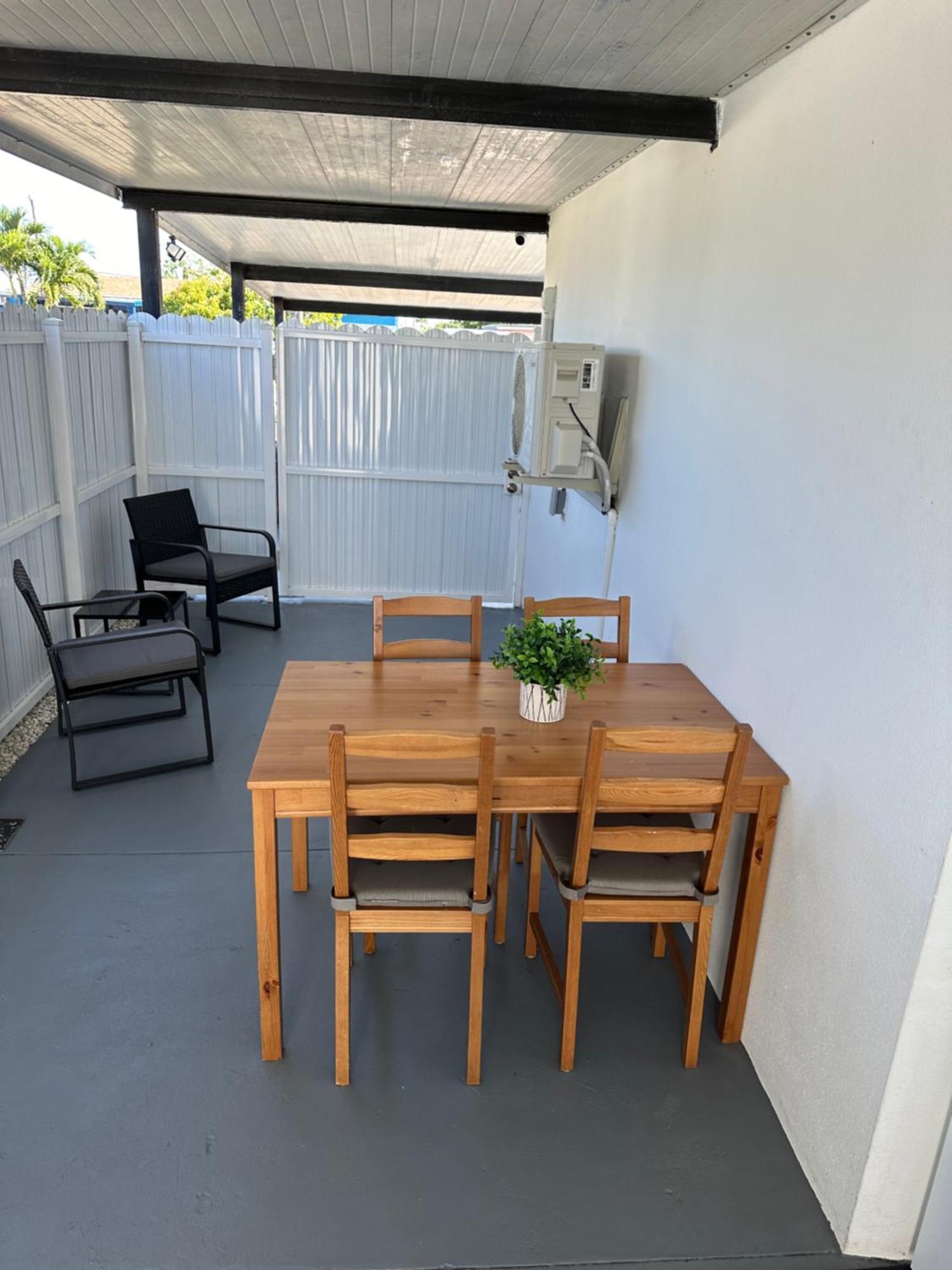 Adrien Guest Studio Miami Gardens Exterior photo